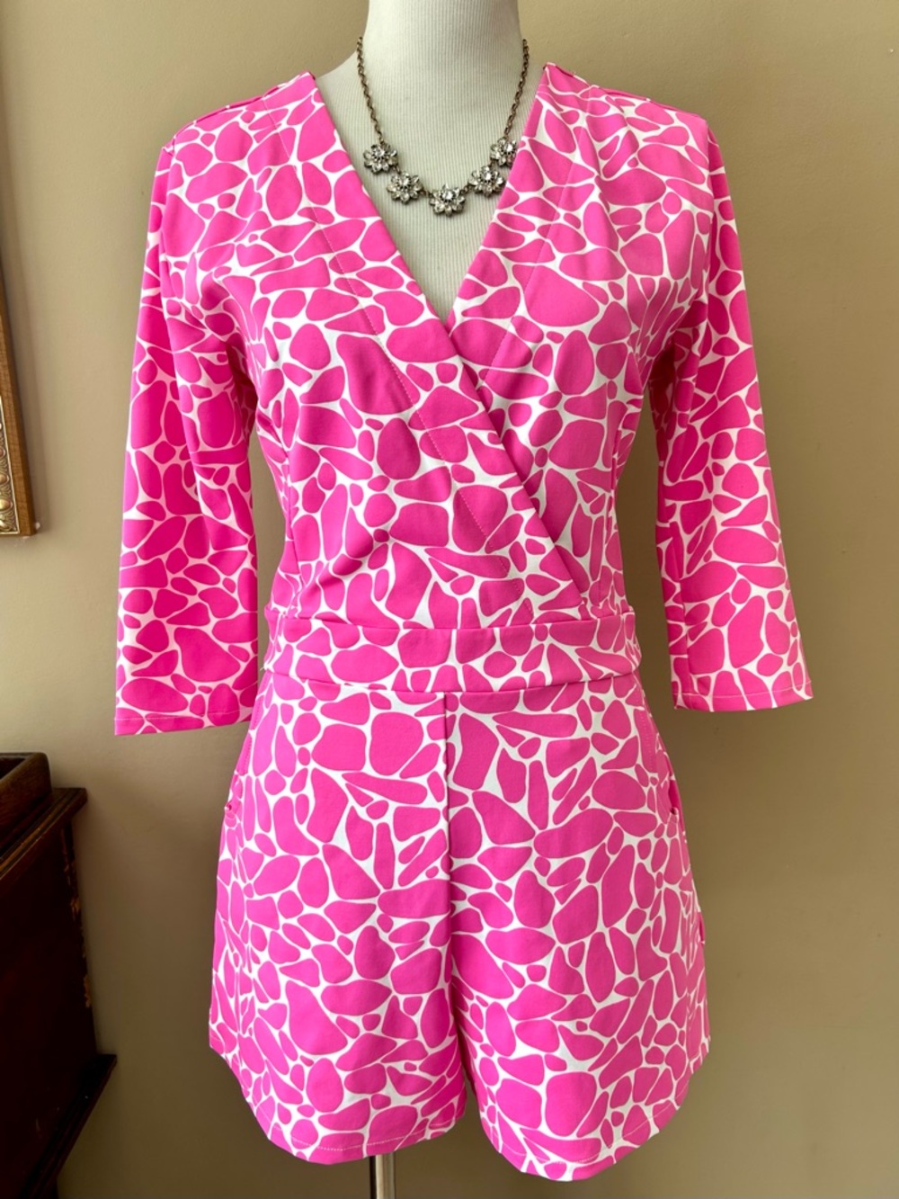 Mahi Gold Gold Riptide Romper Pink White Print 3/4 Sleeve Size Medium M